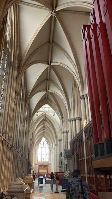 Betty'S Minster View - 6 Twins Or 3 Superkings -Central With Free Parking York Eksteriør billede