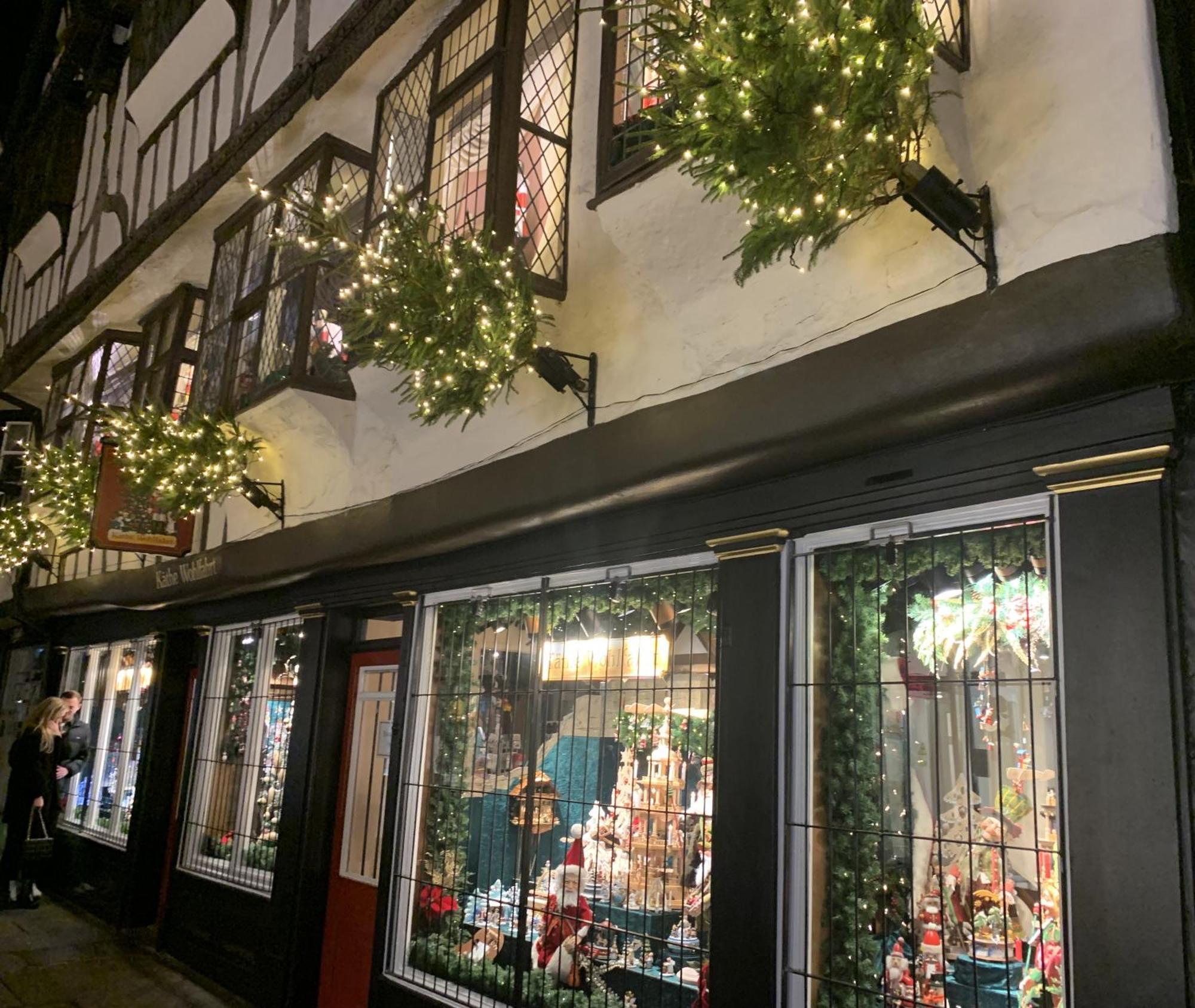 Betty'S Minster View - 6 Twins Or 3 Superkings -Central With Free Parking York Eksteriør billede